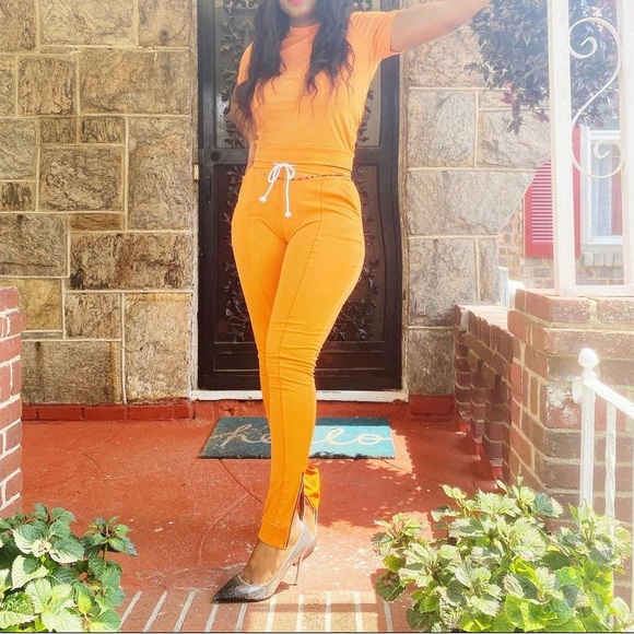 TWO PIECE SHORT SLEEVE WITH PENCIL PANTS WITH ZIP - Picture 1 of 2